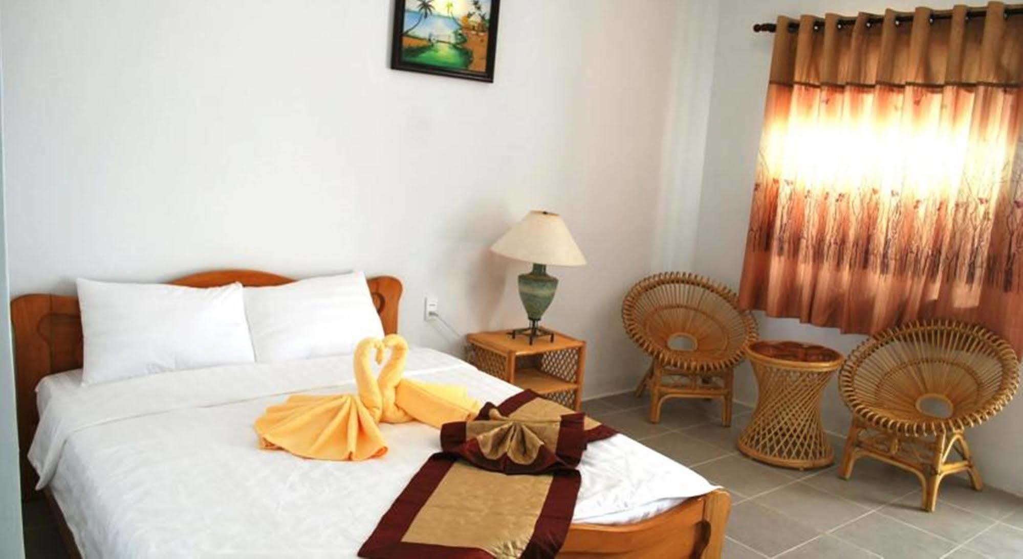 Phi Yen Hotel Chi Khu Co Ong Zewnętrze zdjęcie